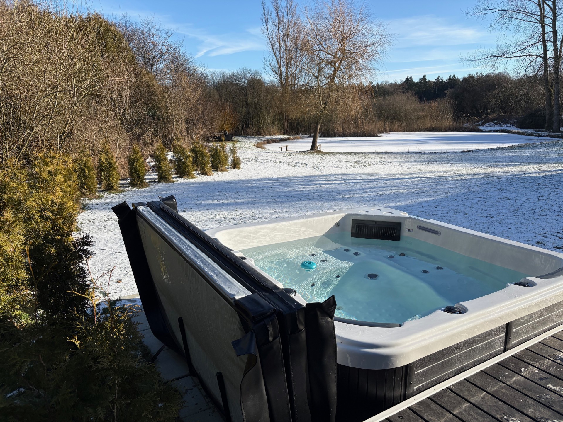 aa3ecba2-b973-4d33-bd7a-261e44439f8e