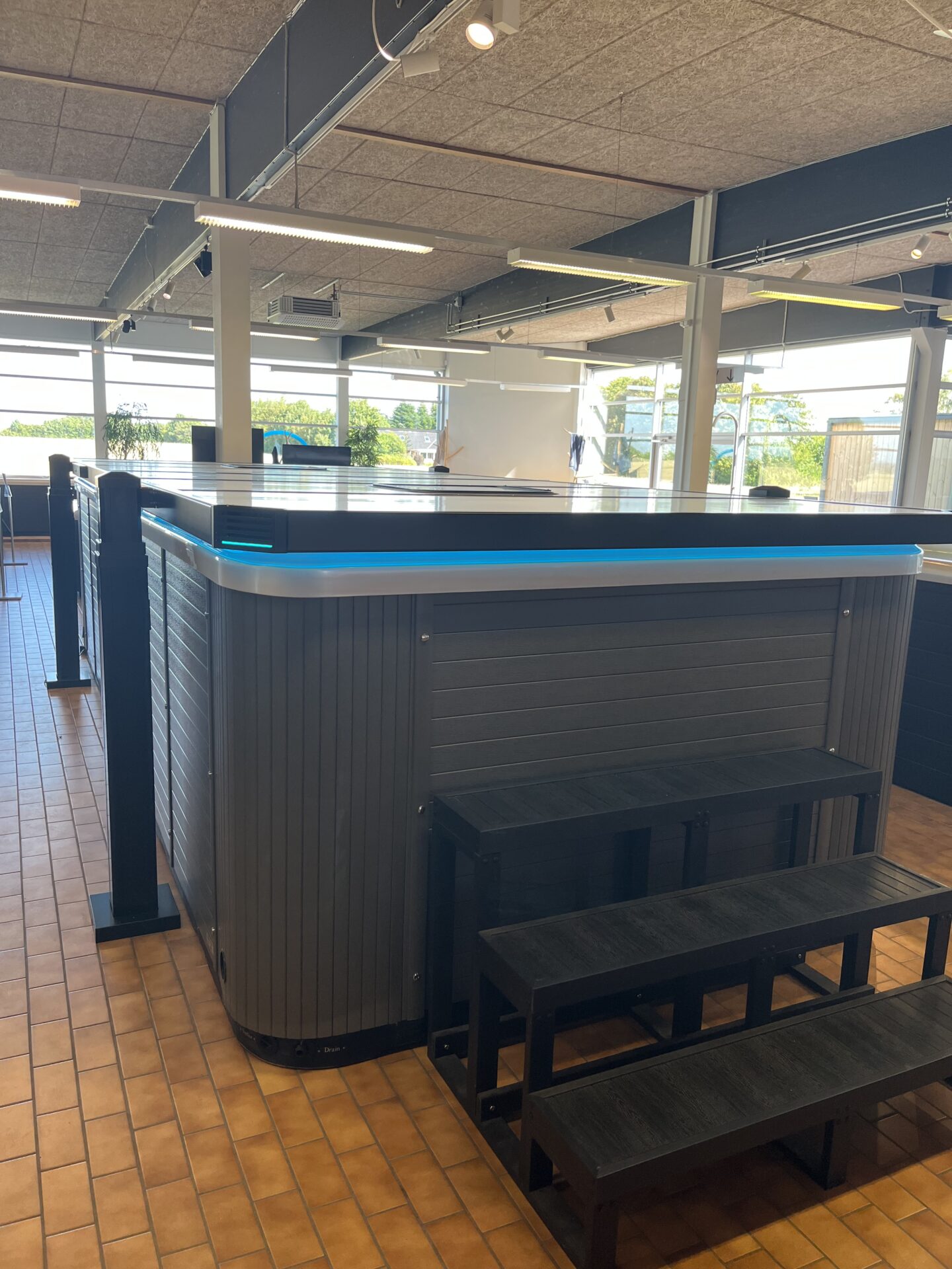 Elektronisk coverløfter - Swimspa - Billede 5