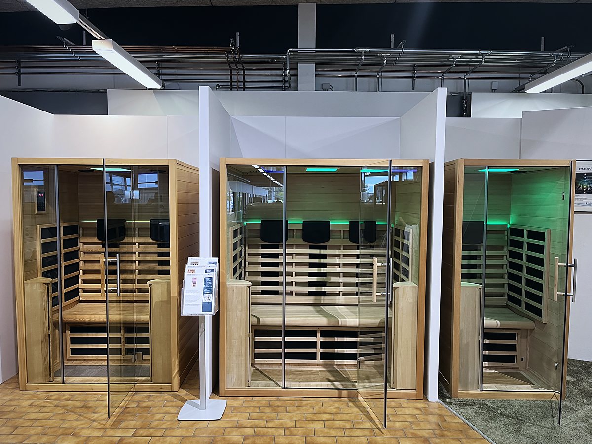 Infrarød sauna i WellMores showroom i Egtved