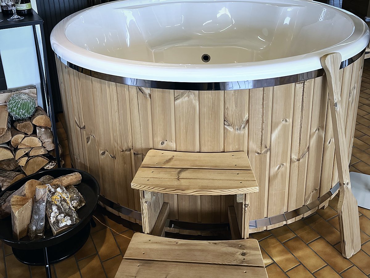 Vildmarksbad i WellMores showroom i Egtved